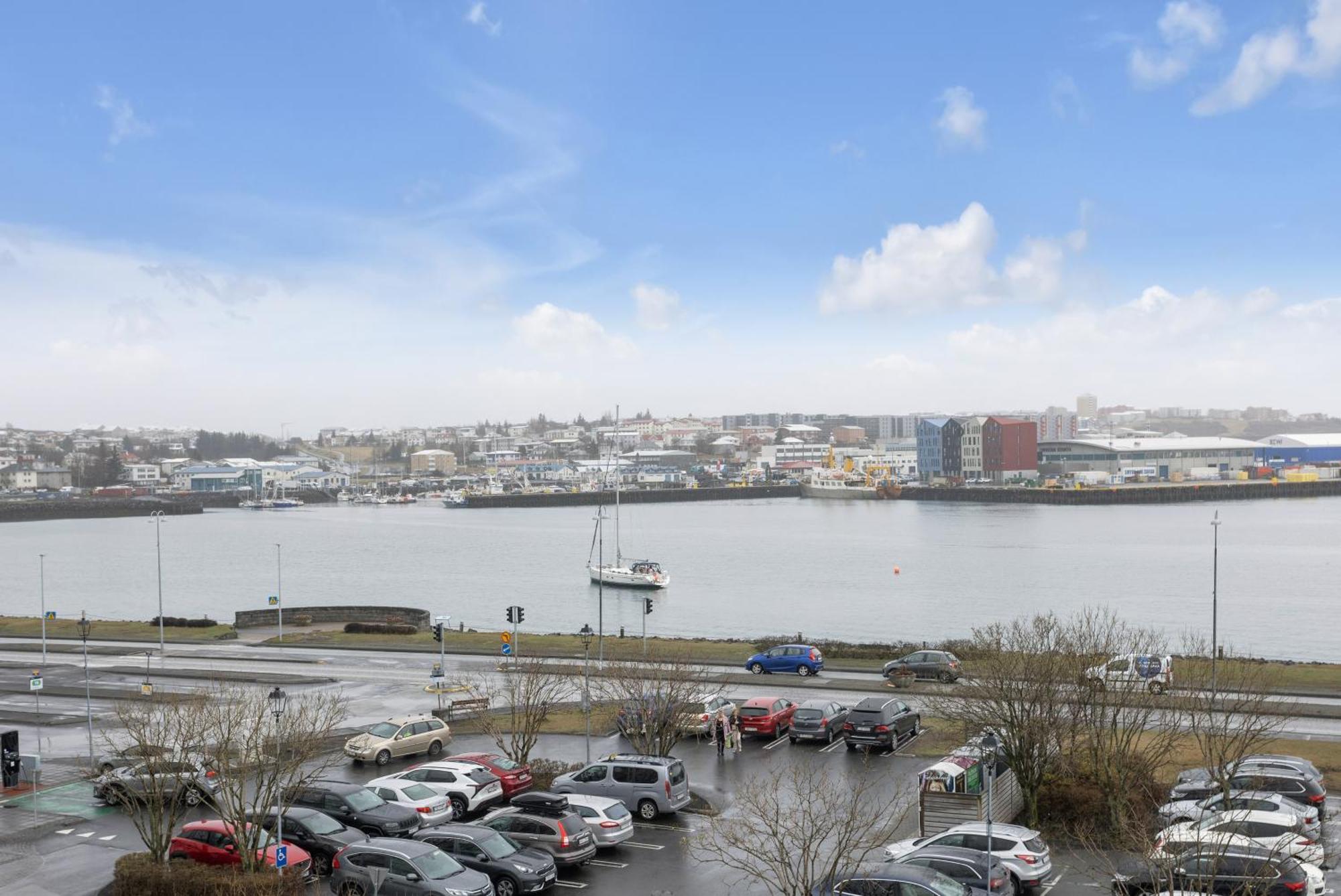 Thorsplan Luxury Apartment Hafnarfjordur Exterior photo